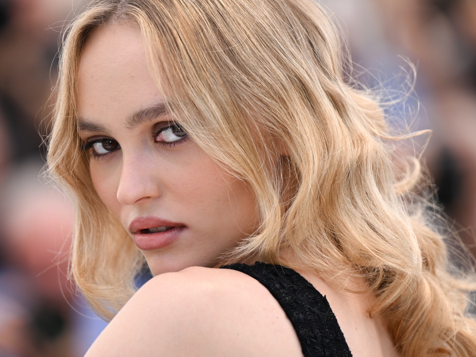 Is Lily-Rose Depp Making a Fashion Statement With Her Giant Jacket or Is She Just Cold?